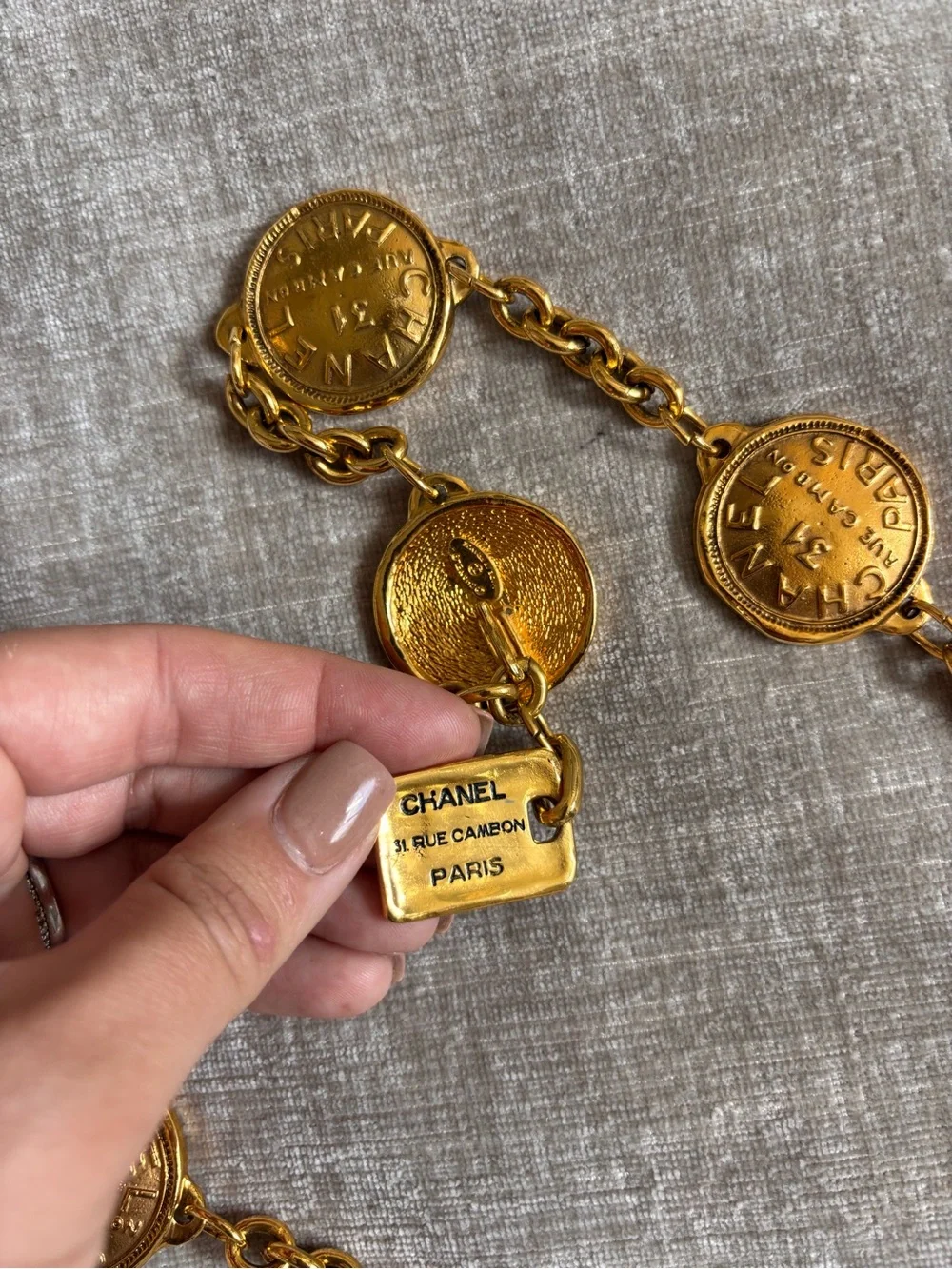 Authentic CHANEL medallion charm gold plated Rue Cambon 31 medallion belt 80cm